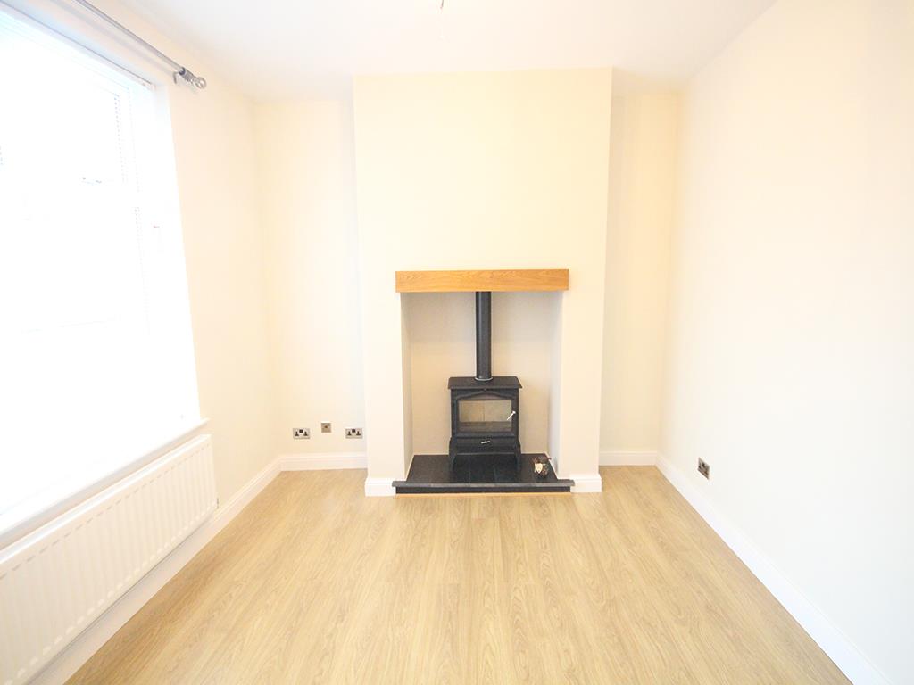 2 bedroom terraced house SSTC in Barnoldswick - 2015-05-19 15.04.58.jpg